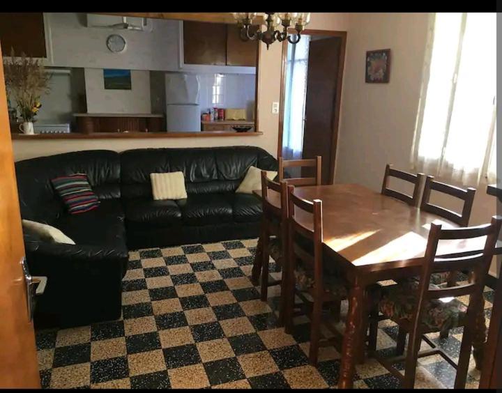Grand Appartement 6 Pers,Lumineux,Avec Terrasse Sud De France Tuchan Zewnętrze zdjęcie
